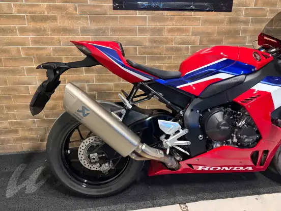 HONDA-CBR 1000RR-R FIREBLADE SP HONDA-CBR 1000RR-R FIREBLADE SP-2022