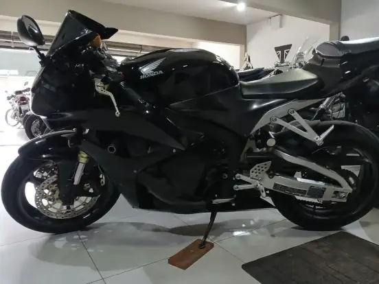 HONDA-CBR 600RR HONDA-CBR 600RR-2012