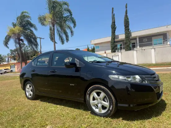 HONDA-CITY-1.5 LX 16V FLEX 4P AUTOMÁTICO HONDA-CITY-2011
