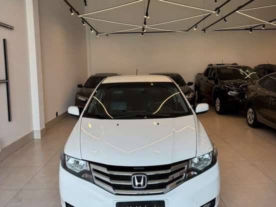 HONDA-CITY-1.5 LX 16V FLEX 4P AUTOMÁTICO HONDA-CITY-2013