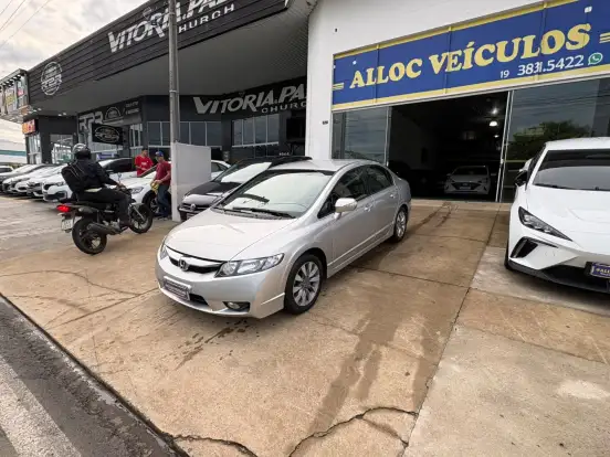 HONDA-CIVIC-2010