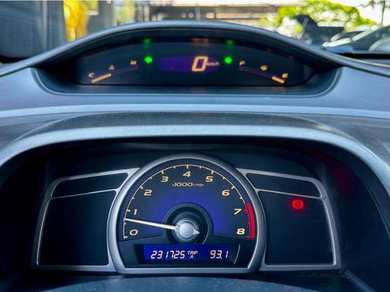 HONDA-CIVIC-2010