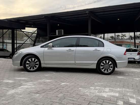 HONDA-CIVIC-1.8 LXL SE 16V FLEX 4P MANUAL HONDA-CIVIC-2011