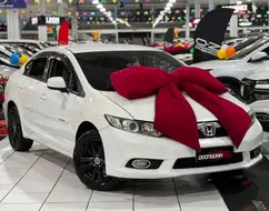 HONDA CIVIC 1.8 LXS 16V FLEX 4P AUTOMÁTICO HONDA CIVIC 1.8 LXS 16V FLEX 4P AUTOMÁTICO