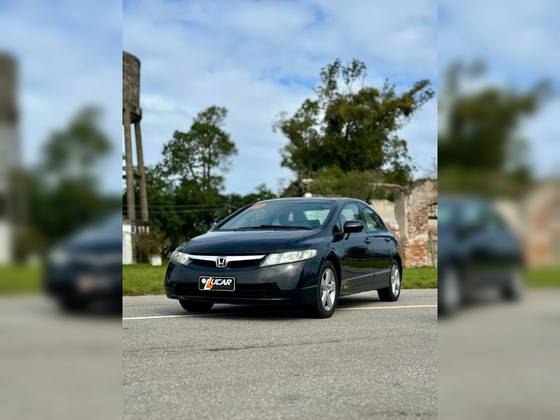 HONDA CIVIC 1.8 LXS 16V FLEX 4P AUTOMÁTICO