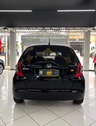 HONDA-FIT-2010