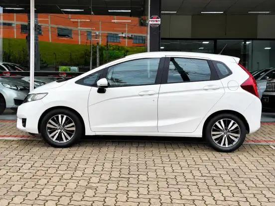 HONDA-FIT-2015