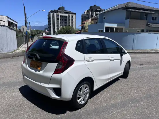 HONDA-FIT-2017