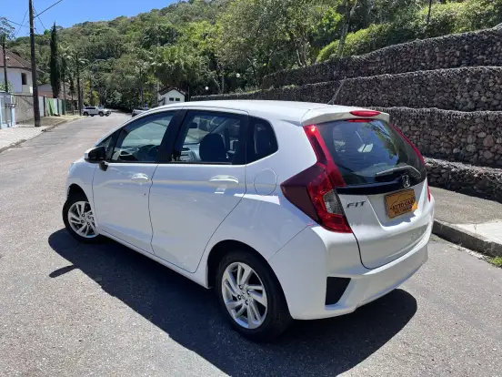 HONDA-FIT-2017