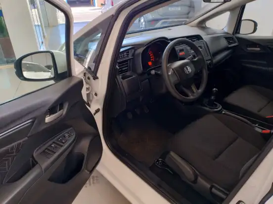 HONDA-FIT-1.5 LX 16V FLEX 4P MANUAL HONDA-FIT-2014