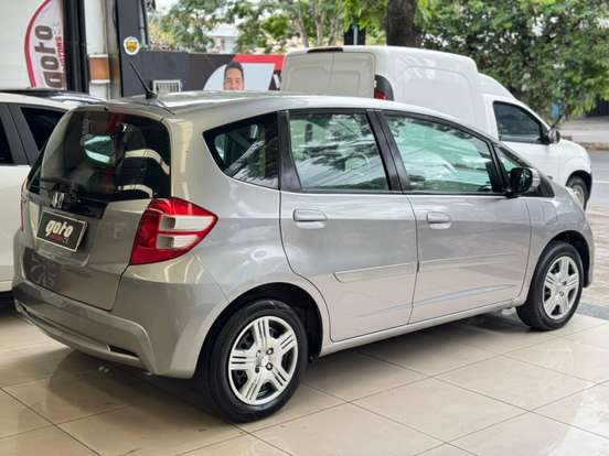 HONDA-FIT-2012