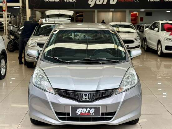 HONDA-FIT-2012