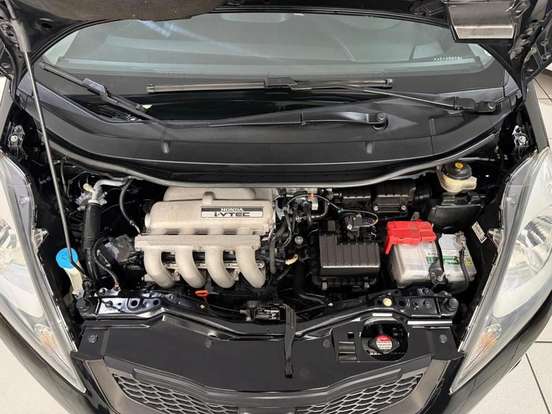 HONDA-FIT-2009