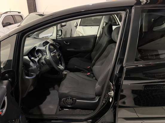 HONDA-FIT-2009