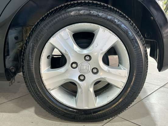 HONDA-FIT-1.4 LX 16V FLEX 4P MANUAL HONDA-FIT-2008