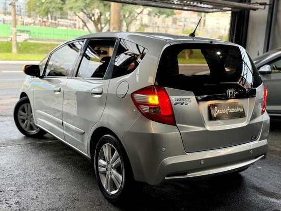 HONDA-FIT-2013