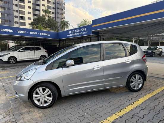 HONDA-FIT-2009