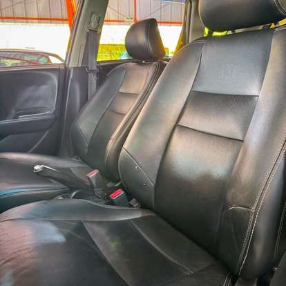 HONDA-FIT-2012