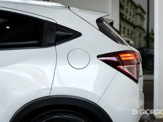 HONDA-HR-V-1.8 16V FLEX TOURING 4P AUTOMÁTICO HONDA-HR-V-2017