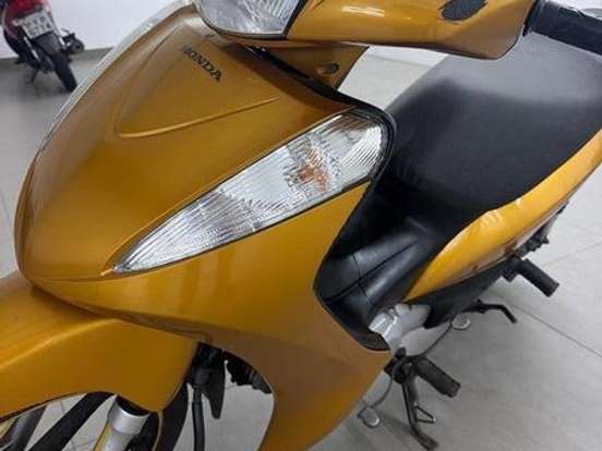 HONDA-BIZ 125 ES HONDA-BIZ 125 ES-2011