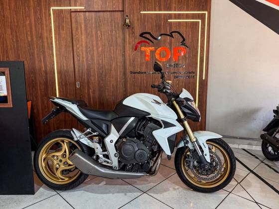 HONDA CB 1000R 