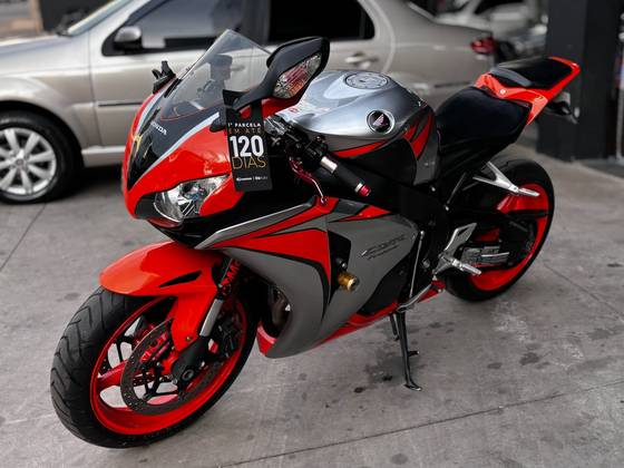 HONDA CBR 1000RR FIREBLADE 
