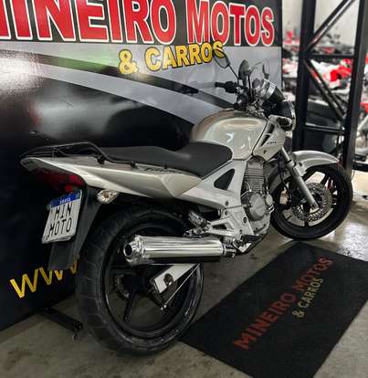 HONDA-CBX 250 TWISTER-2005