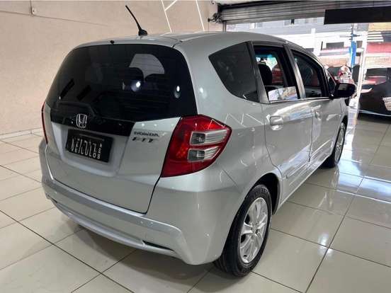 HONDA-FIT-2012
