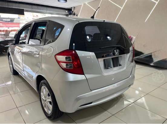 HONDA-FIT-2012