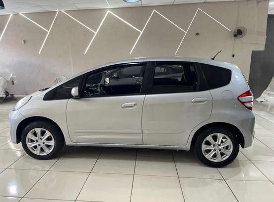 HONDA-FIT-2012