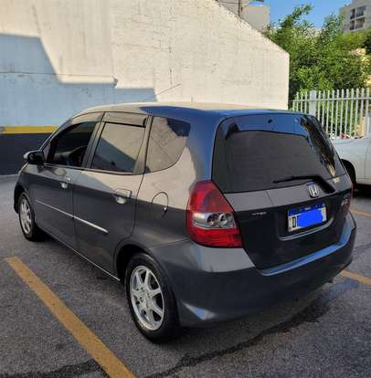 HONDA-FIT-2006
