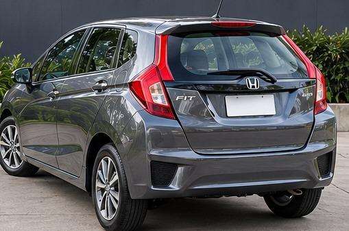 HONDA-FIT-2015