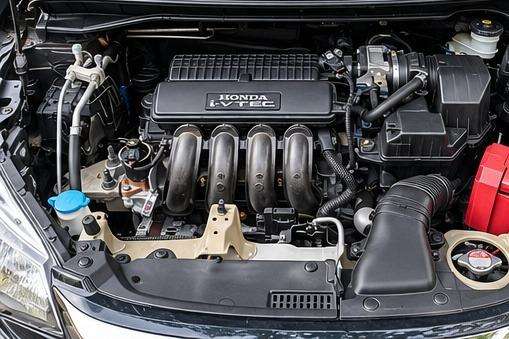 HONDA-FIT-2015