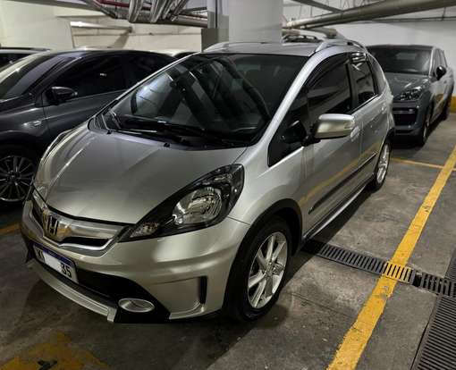 HONDA-FIT-2012