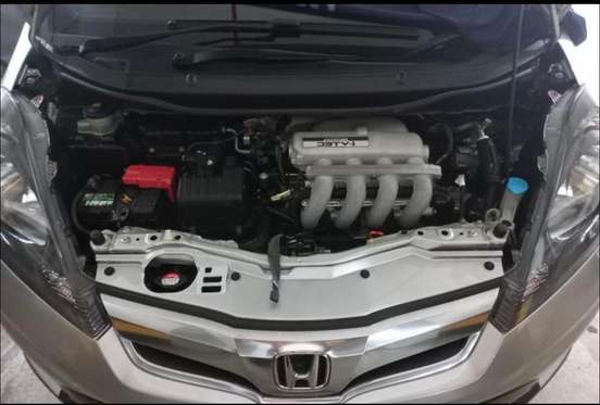 HONDA-FIT-2012