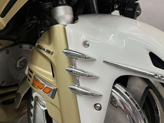 HONDA-GL 1800 GOLD WING HONDA-GL 1800 GOLD WING-2011