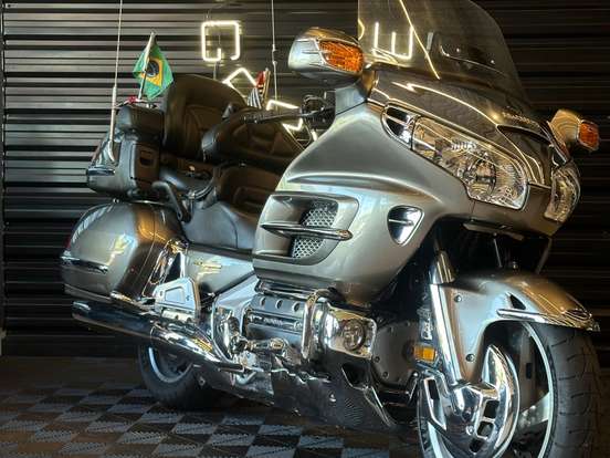 HONDA-GL 1800 GOLD WING HONDA-GL 1800 GOLD WING-2004