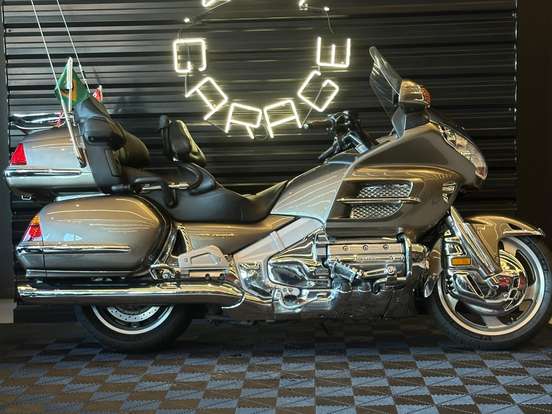 HONDA-GL 1800 GOLD WING HONDA-GL 1800 GOLD WING-2004