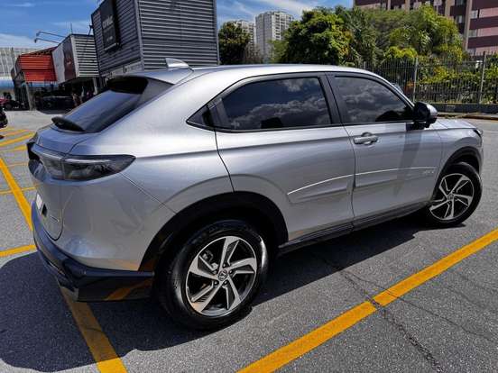 HONDA-HR-V-2023
