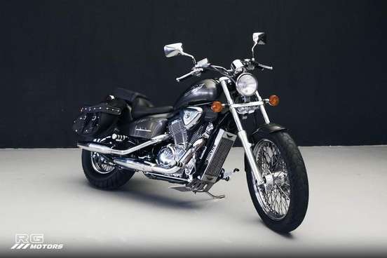 HONDA-SHADOW 600C VT-2002