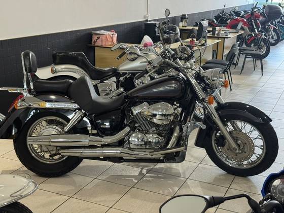 HONDA SHADOW 750 