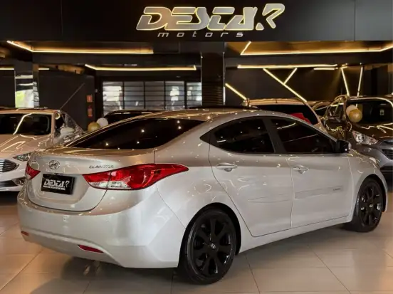 HYUNDAI-ELANTRA-1.8 GLS 16V GASOLINA 4P AUTOMÁTICO HYUNDAI-ELANTRA-2013