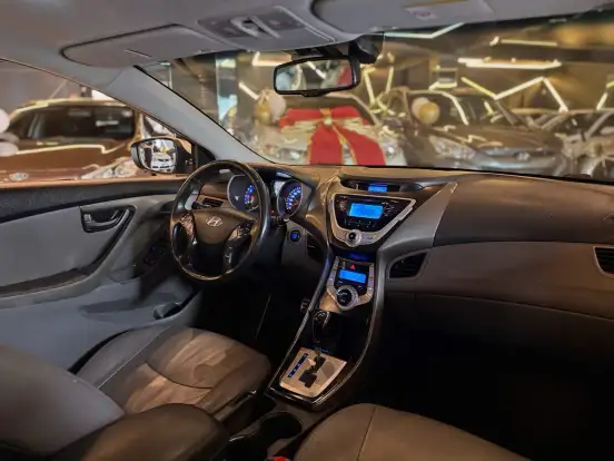 HYUNDAI-ELANTRA-1.8 GLS 16V GASOLINA 4P AUTOMÁTICO HYUNDAI-ELANTRA-2013