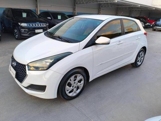 HYUNDAI HB20 1.0 COMFORT 12V FLEX 4P MANUAL