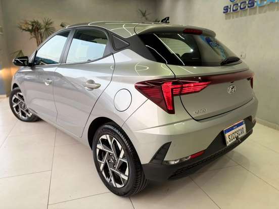 HYUNDAI-HB20-2023