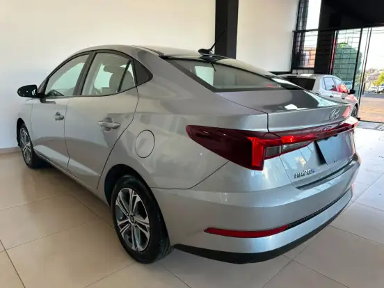 HYUNDAI-HB20S-2025