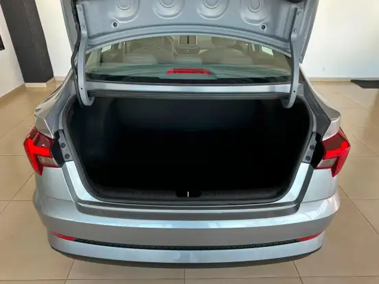 HYUNDAI-HB20S-2025