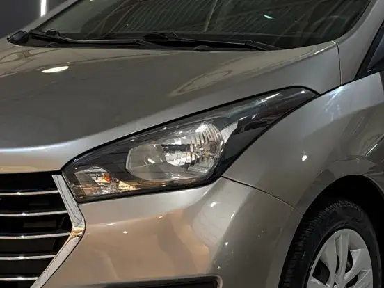 HYUNDAI-HB20S-2017