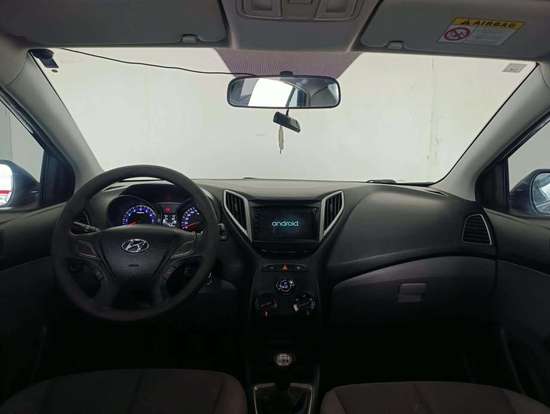 HYUNDAI-HB20S-2017