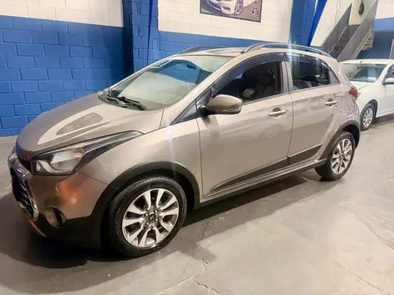 HYUNDAI-HB20X-1.6 16V STYLE FLEX 4P AUTOMÁTICO HYUNDAI-HB20X-2017